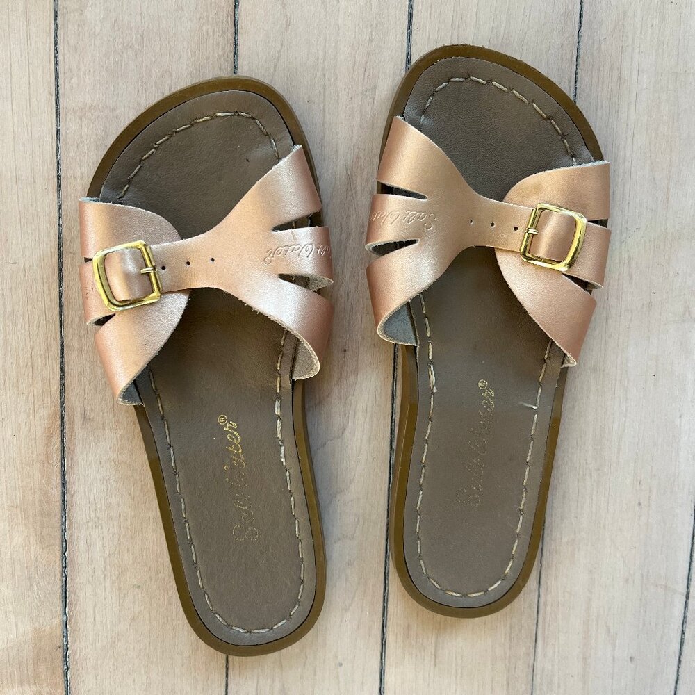 Salt Water Classic Slide sandals size 1 kids